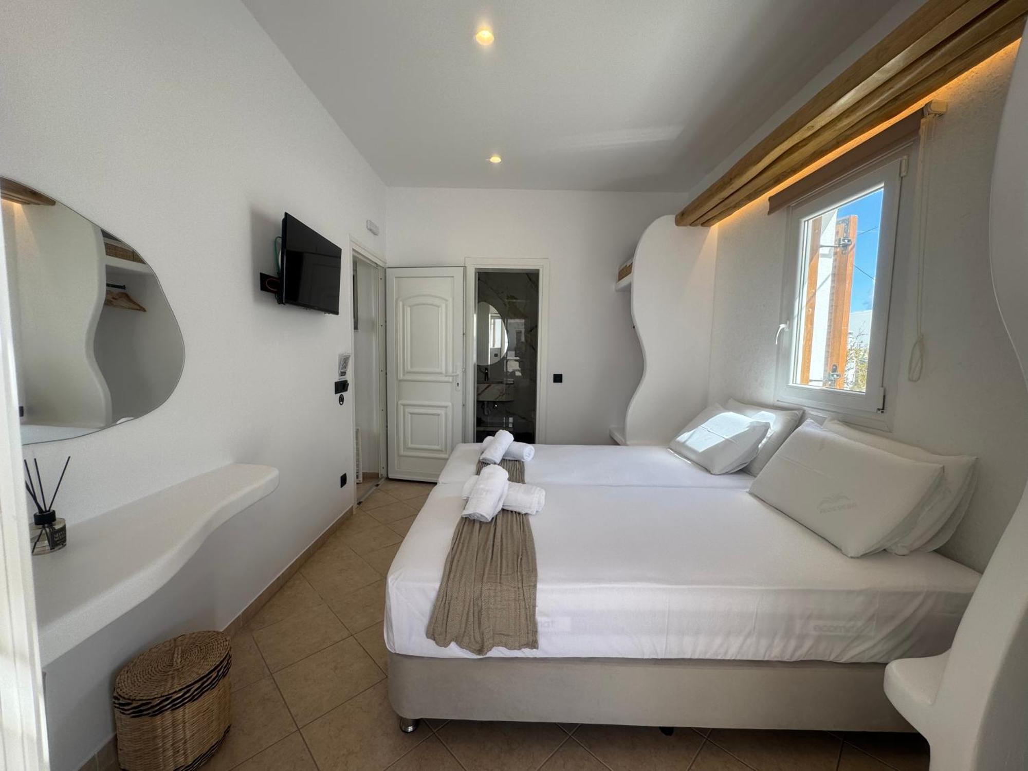 Eleni'S Rooms Antiparos Exterior photo