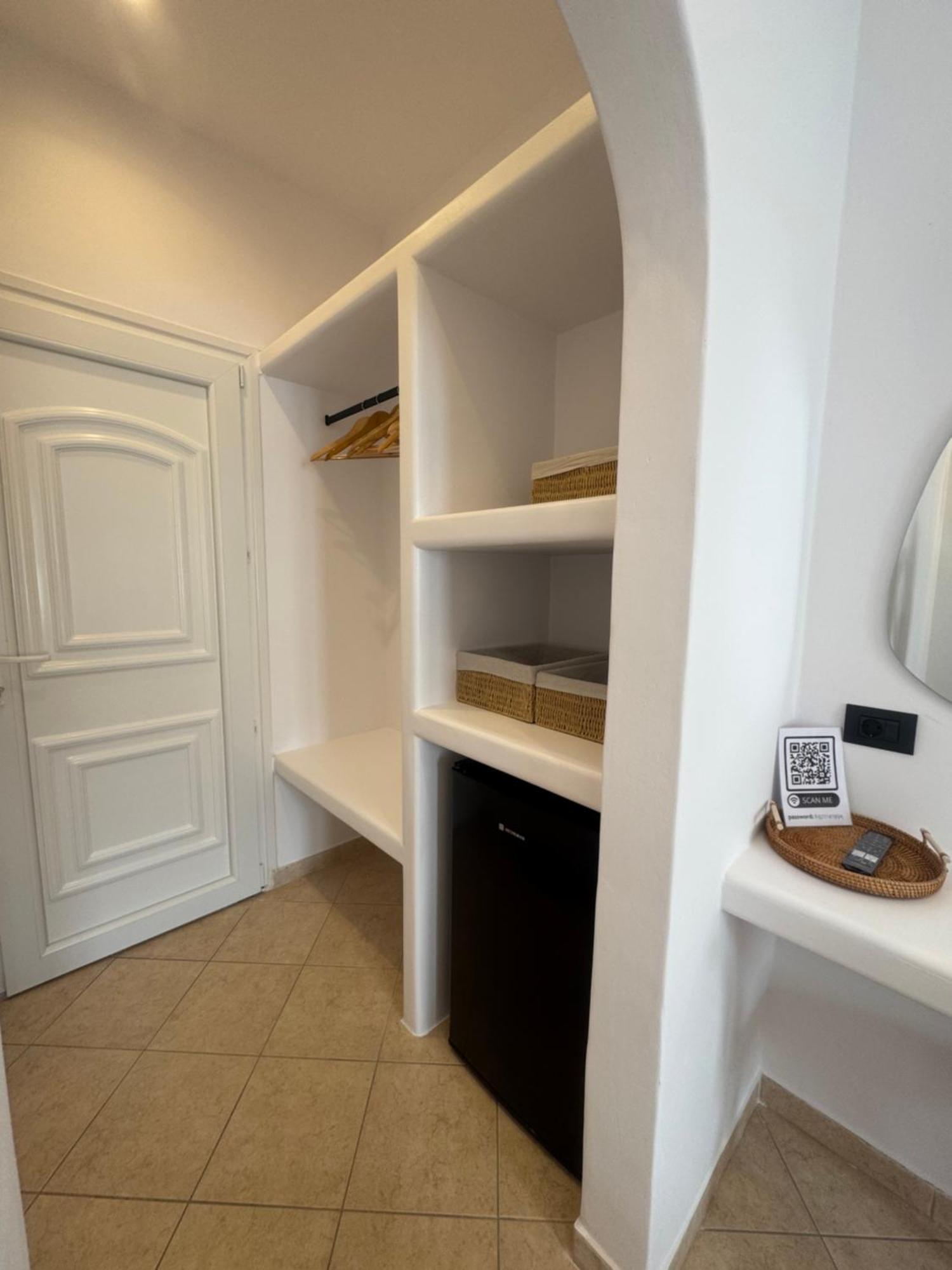 Eleni'S Rooms Antiparos Exterior photo